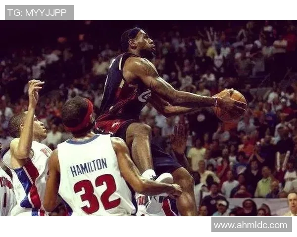 勒布朗与安东尼的传奇对决：篮球场上的友谊与竞争交织的故事